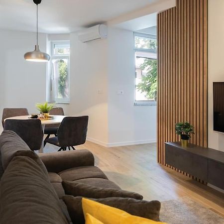 Flat4Us#Cozy#Freeparking#5People Appartement Zagreb Buitenkant foto