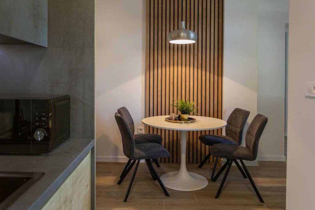 Flat4Us#Cozy#Freeparking#5People Appartement Zagreb Buitenkant foto